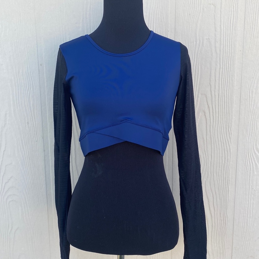IVY PARK Navy Blue Cropped Long-Sleeve Mesh Top - Picture 4 of 11